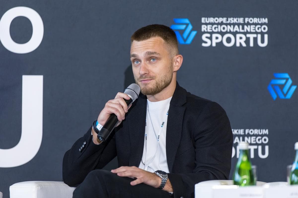 Rafał na panelu EFRS